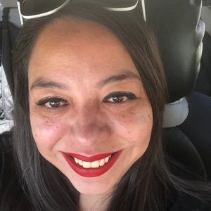 Meet your Posher, Lorena